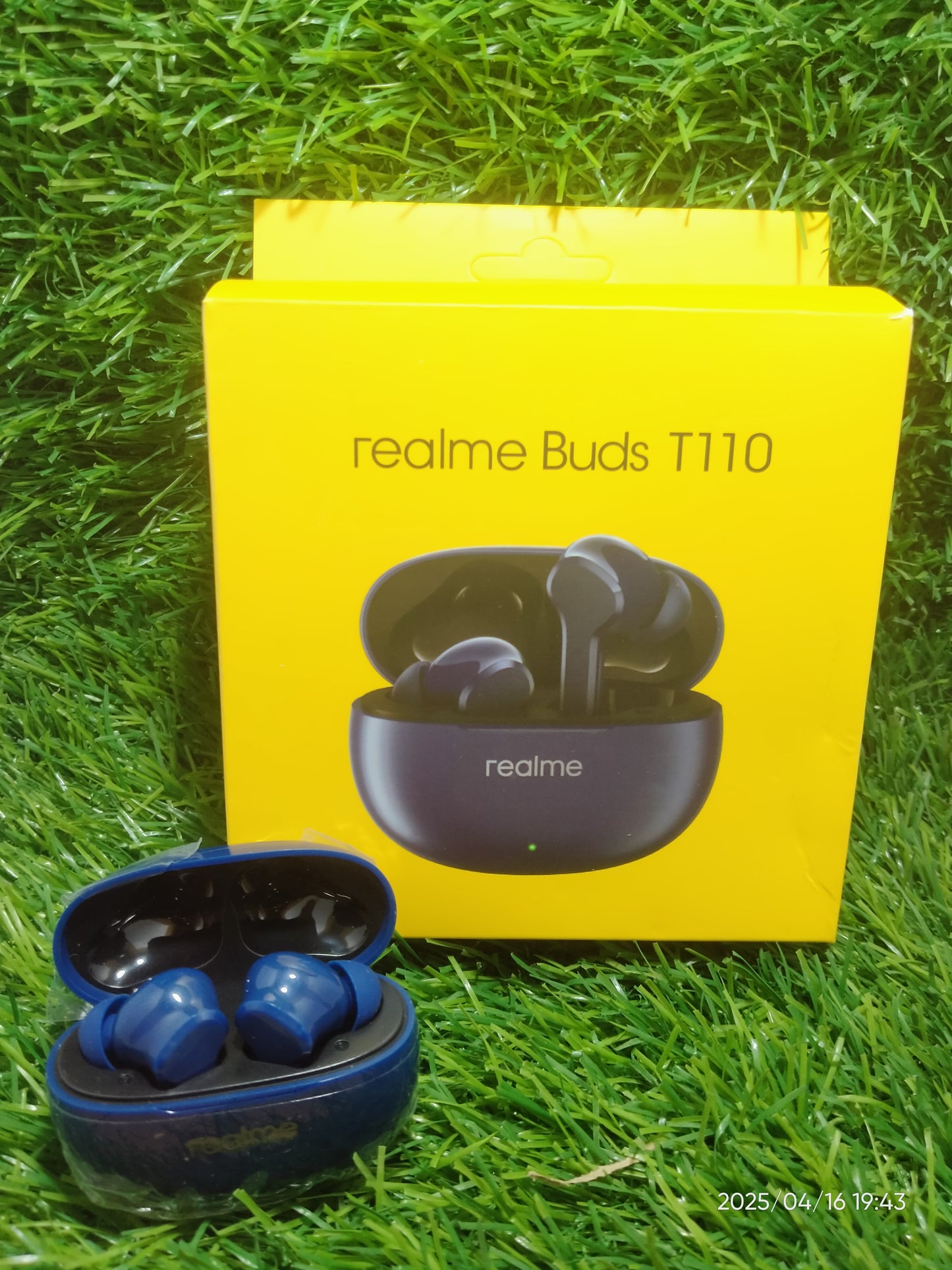 Realme Buds T110 earbuds