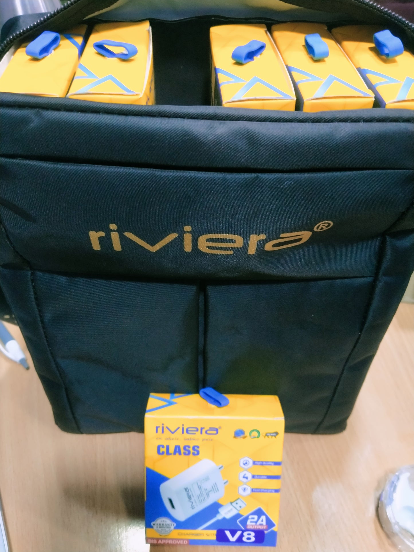 Riviera Class V8 Charger cross bag free on 20 pcs charger