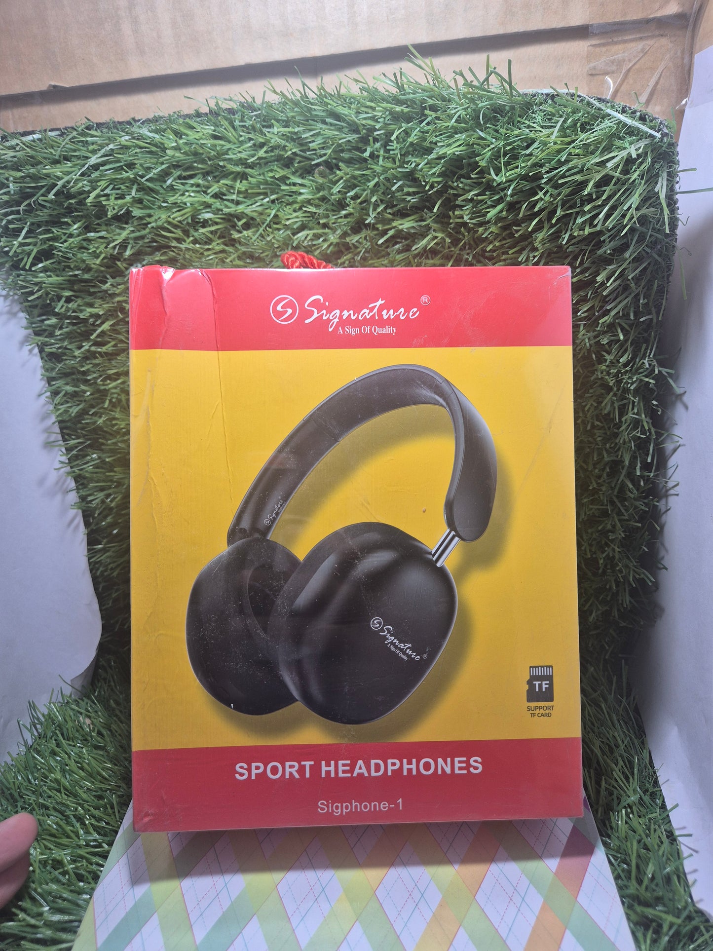 Signature Headphone Sigphone1