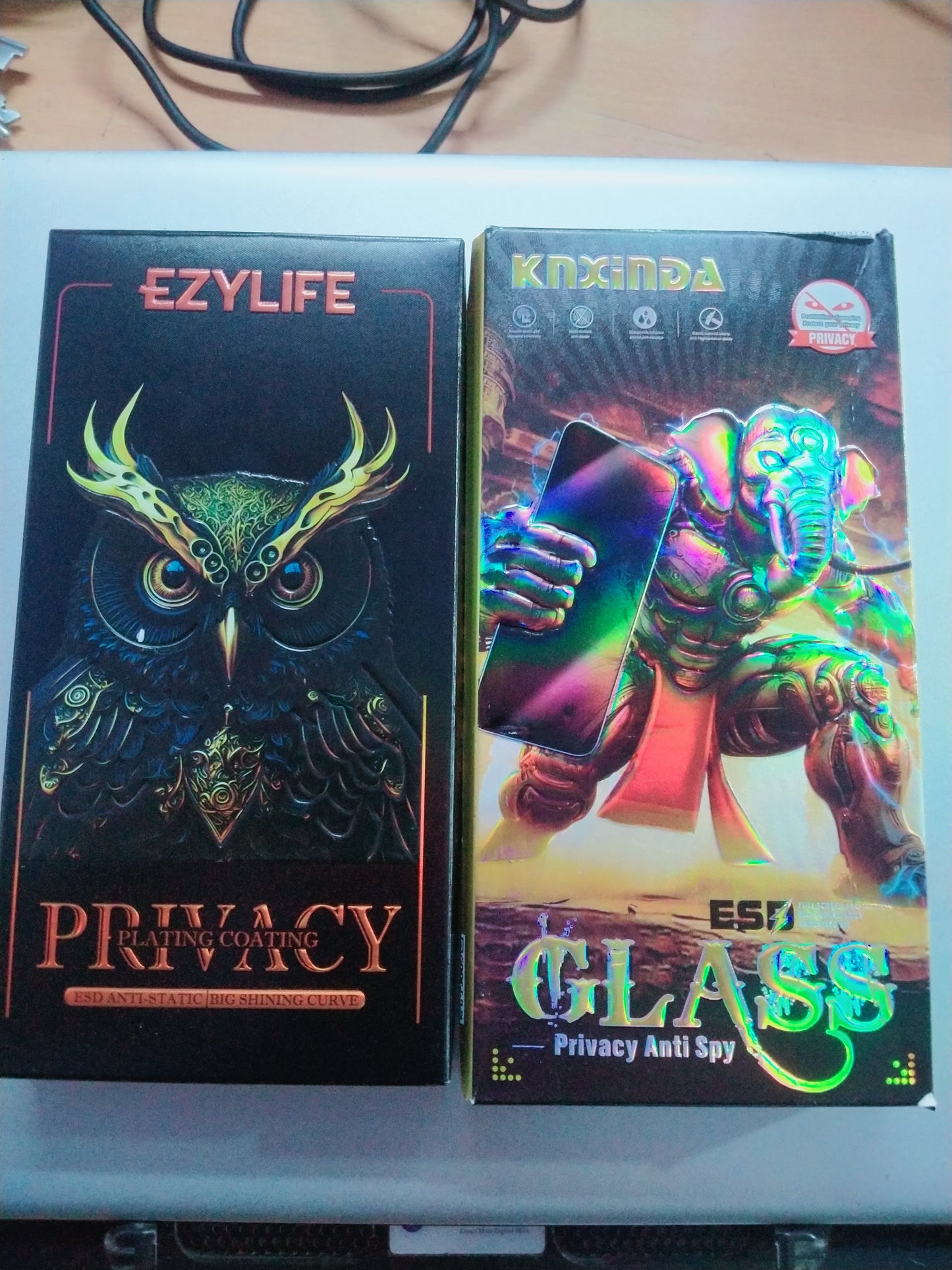Knxinnda and EZY Life Privacy Anti Statics Temper Glass