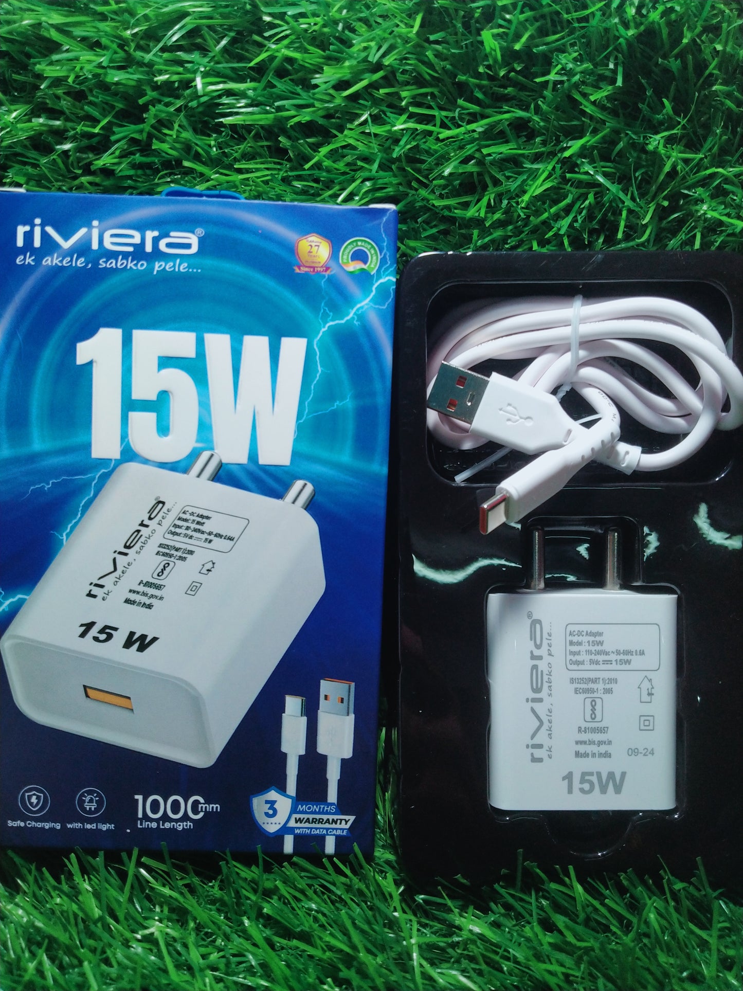 Riviera 15W,V8 charger