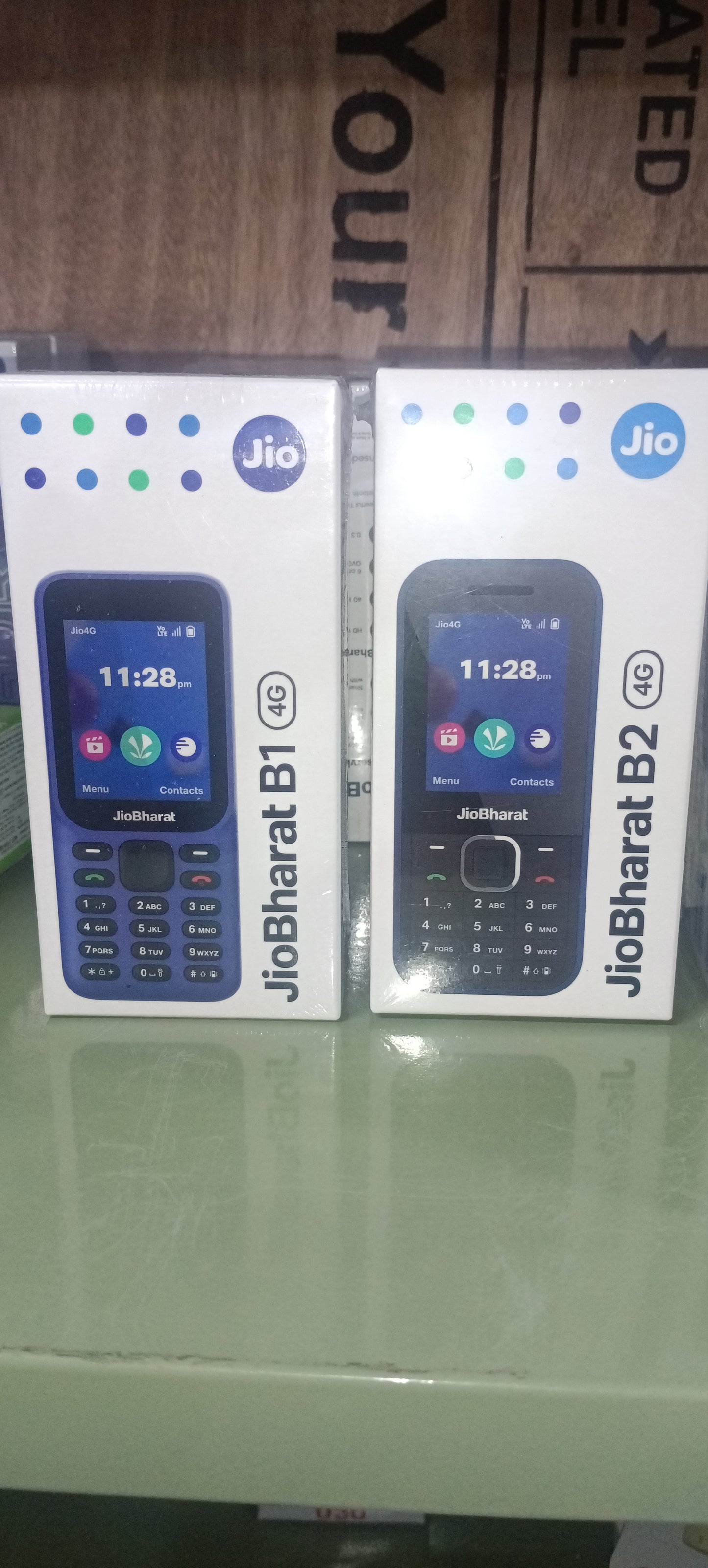 JIOBHARAT B1 4G JIO MOBILE PHONE