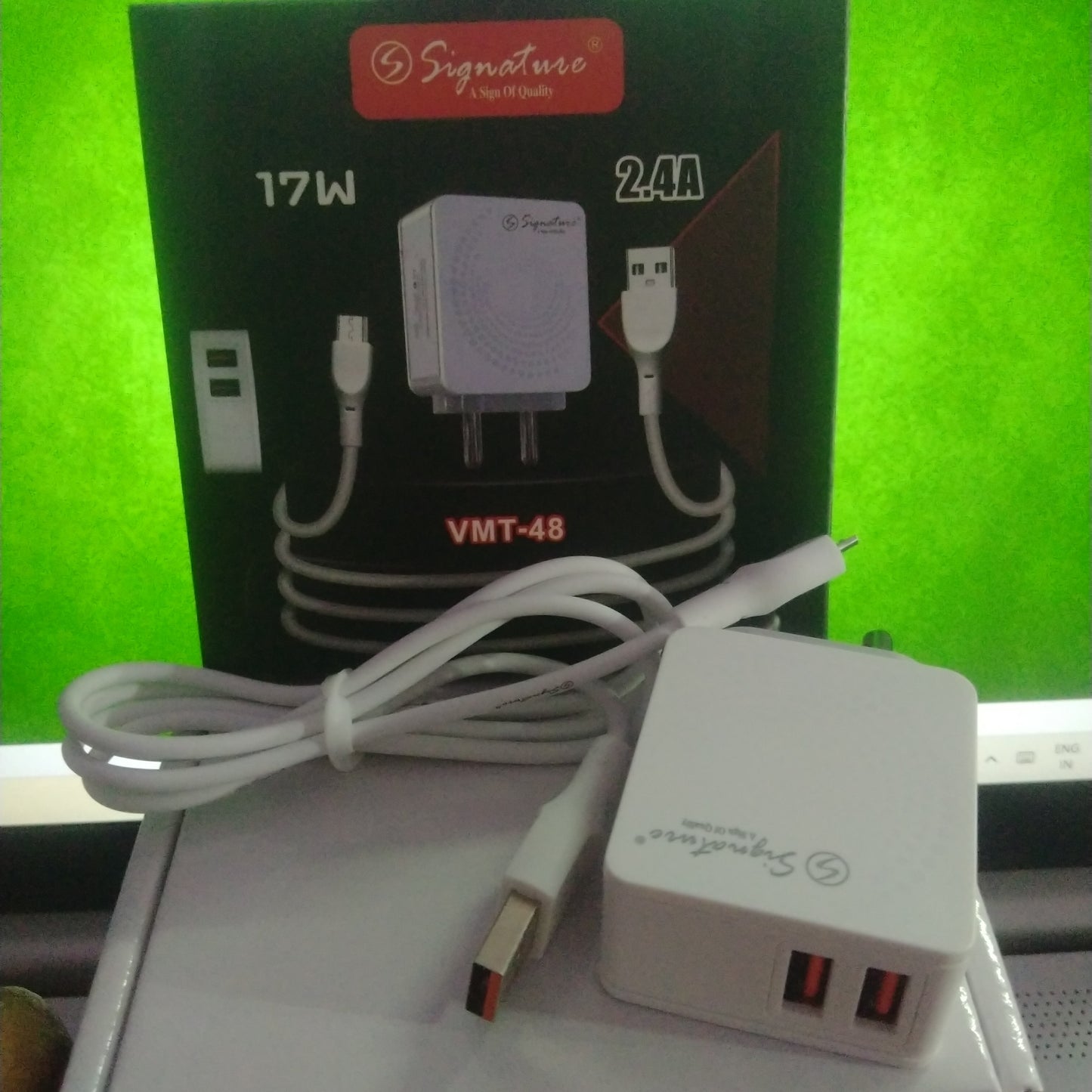 Signature VMT-48 17W, 2.1A ,dual usb V8 charger