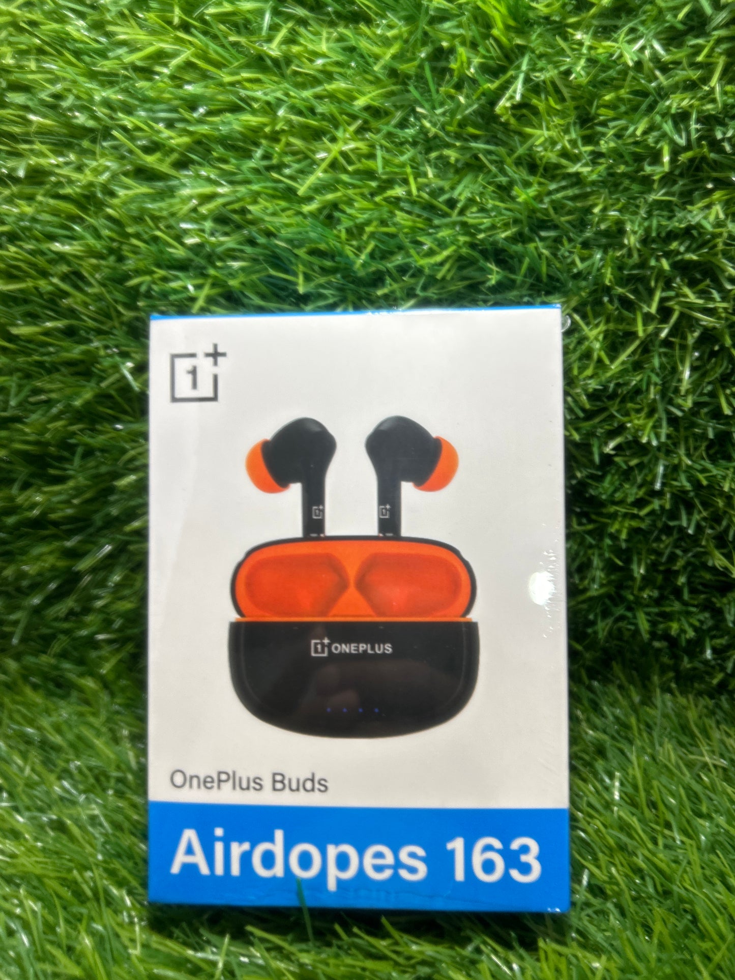 One+ Airdopes 163/ earbuds