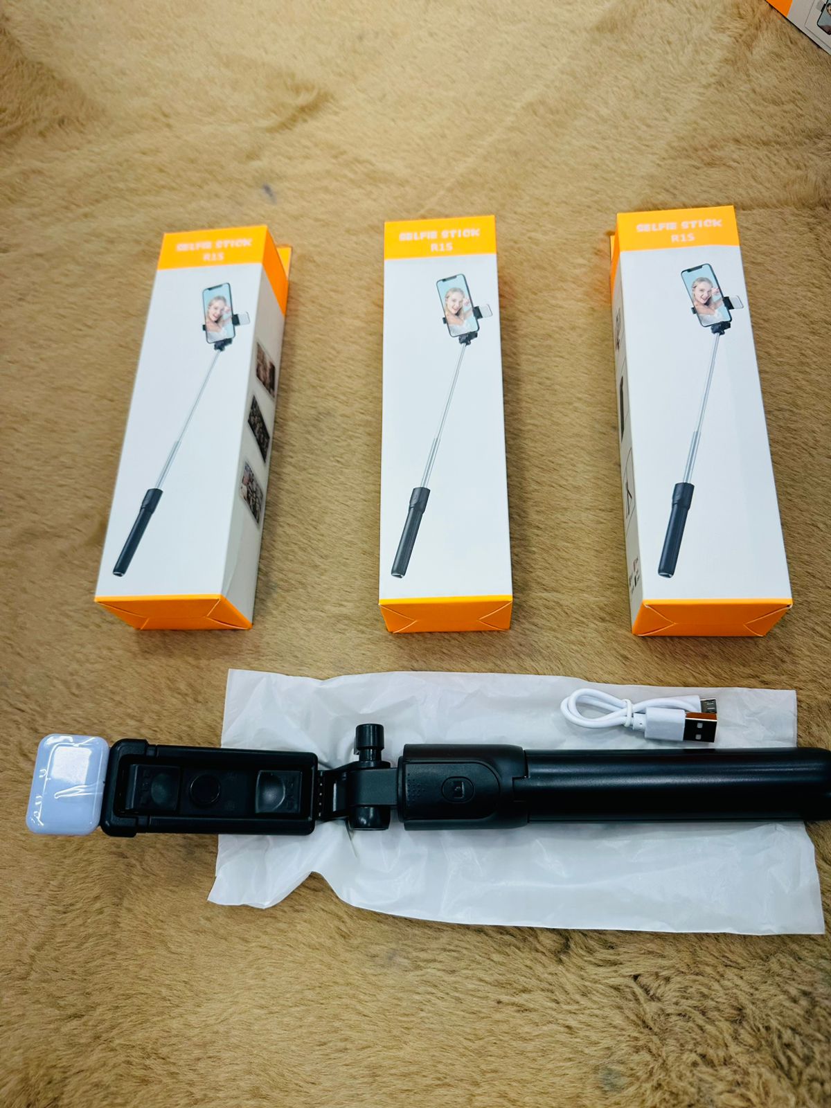 Selfie stick R1S / Flash wal