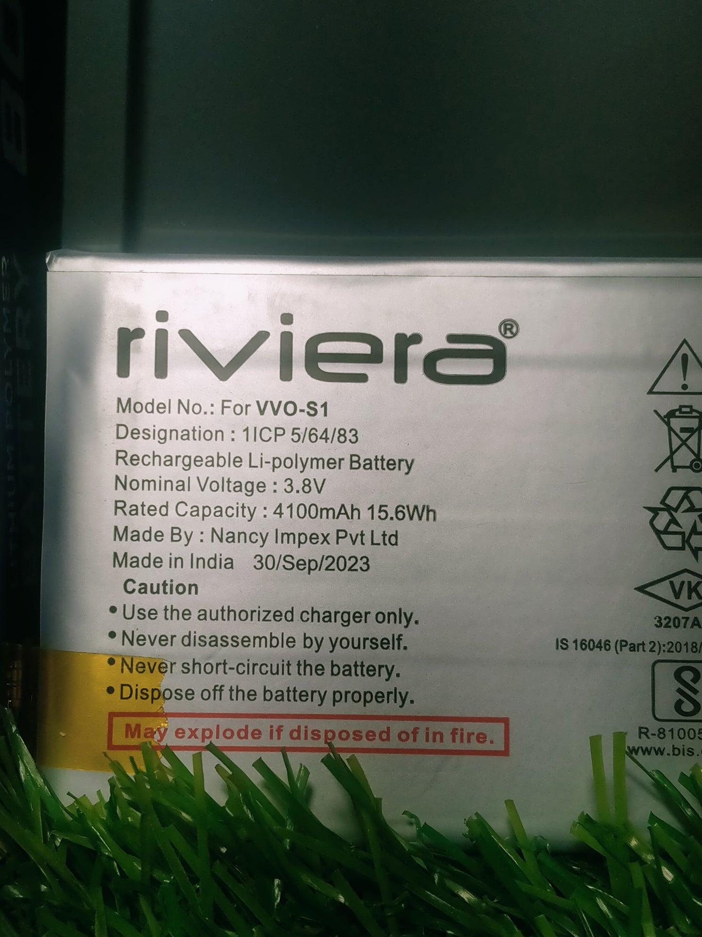 Riviera VVO-S1 4100mAh Battery