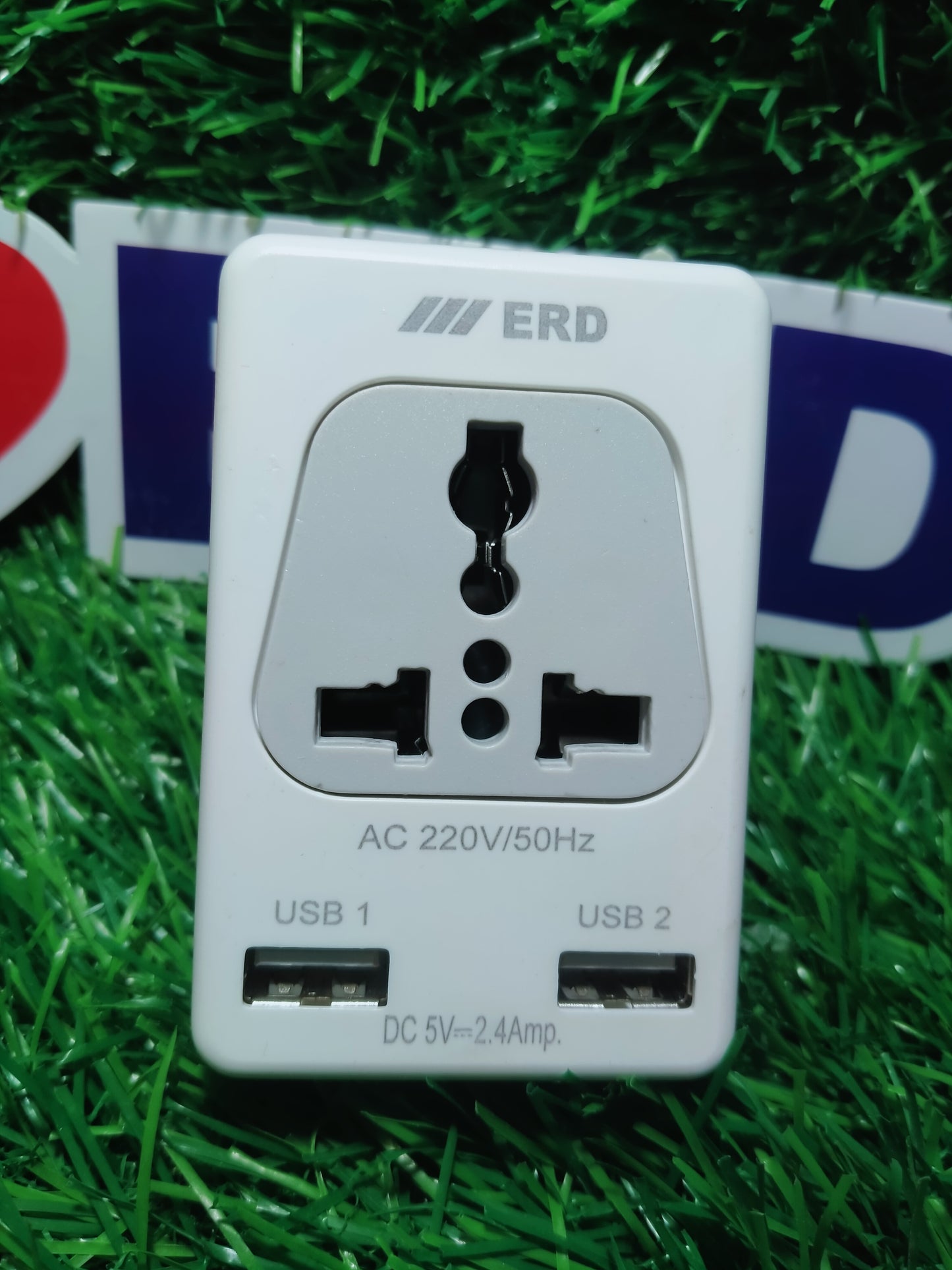 ERD EB-12 l,2.4A DUAL USB charger + power socket