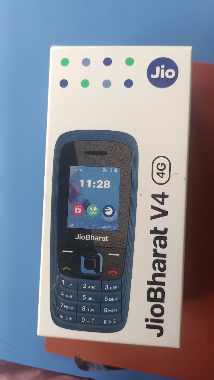 JIOBHARAT V4 4G JIO MOBILE PHONE