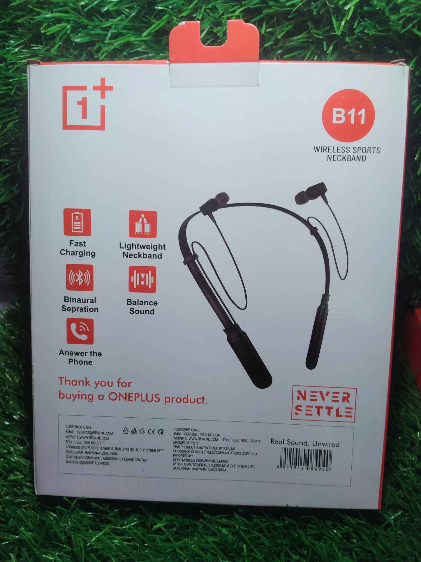 B11 Neckband