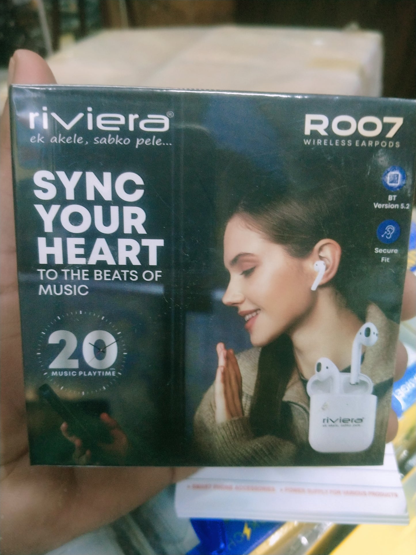 Riviera R007/ Earbuds