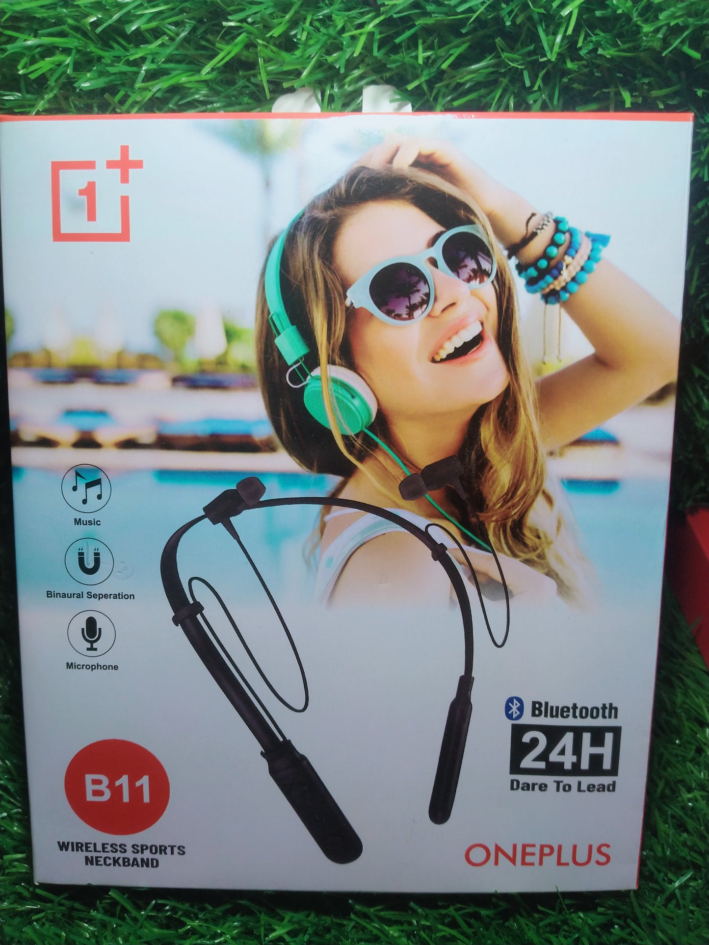 B11 Neckband